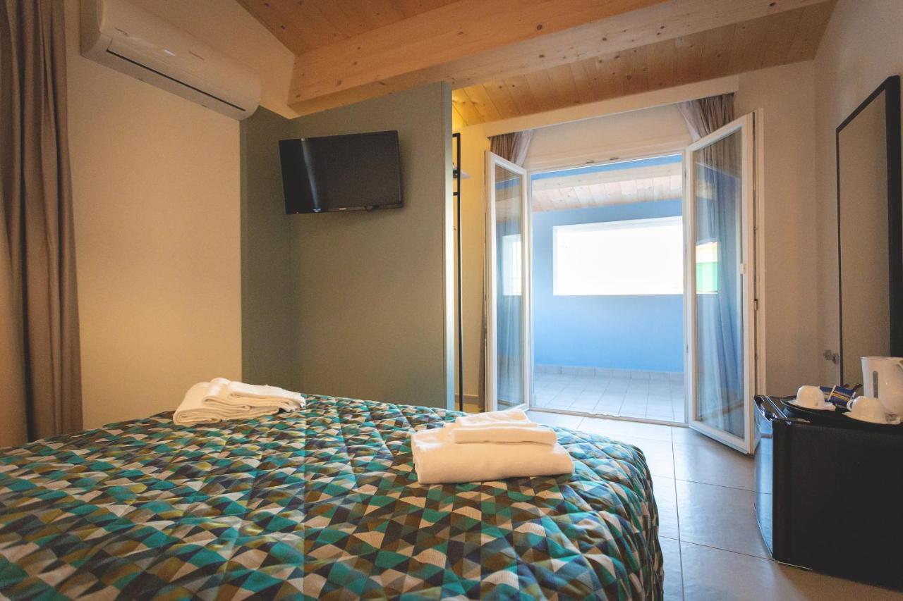 Via Siena 4 - Suites & Rooms Marina di Cecina Exterior photo