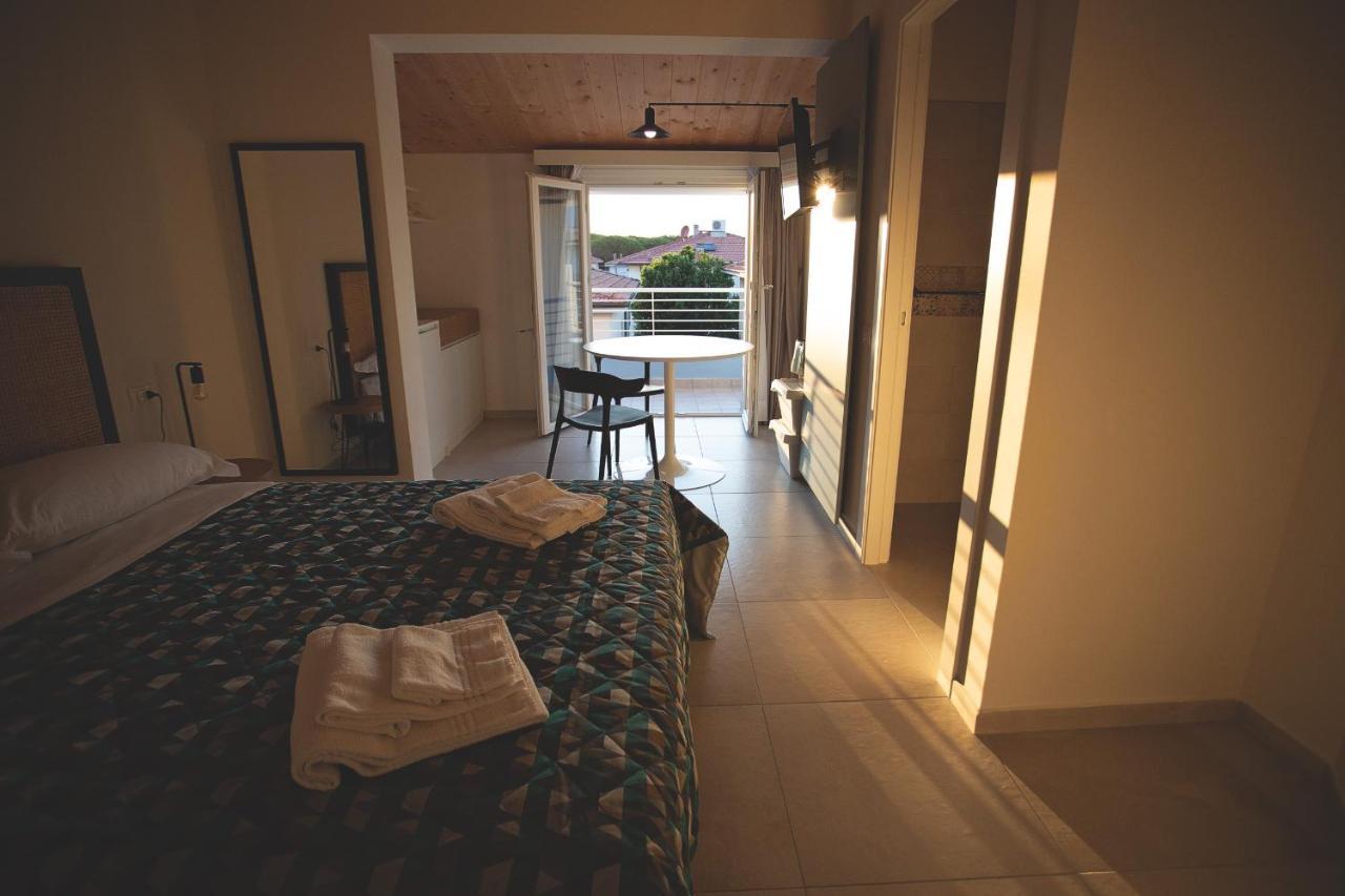 Via Siena 4 - Suites & Rooms Marina di Cecina Exterior photo
