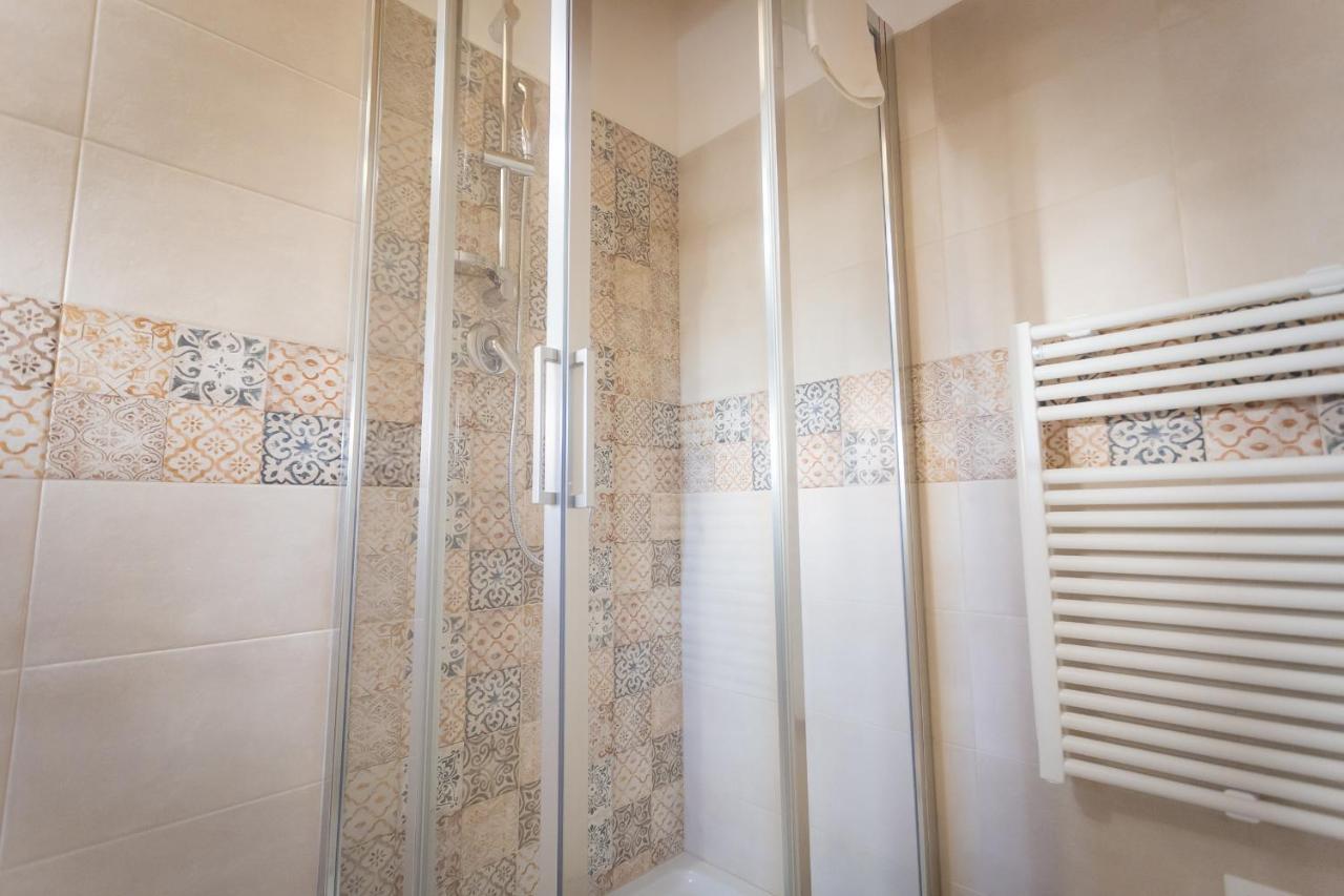 Via Siena 4 - Suites & Rooms Marina di Cecina Exterior photo