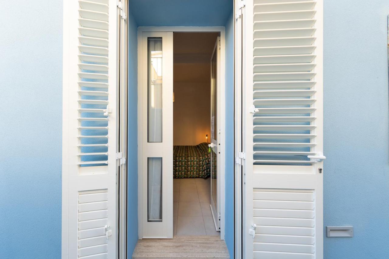 Via Siena 4 - Suites & Rooms Marina di Cecina Exterior photo