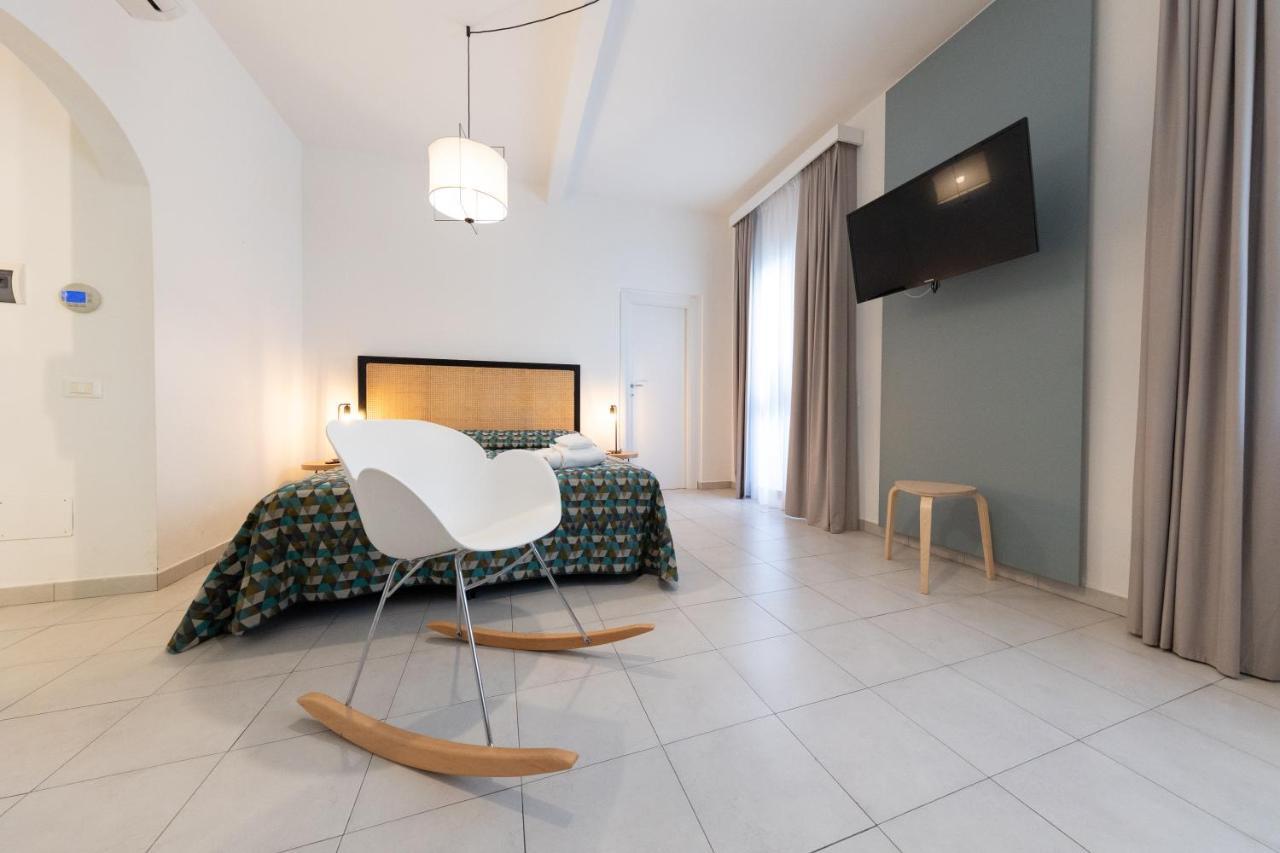 Via Siena 4 - Suites & Rooms Marina di Cecina Exterior photo